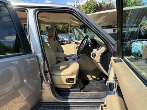 Land Rover Discovery 3 .0 Sd V6 Grey #3