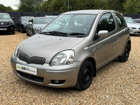Toyota Yaris 1.3 Vvt-i Colour Collection Silver #4