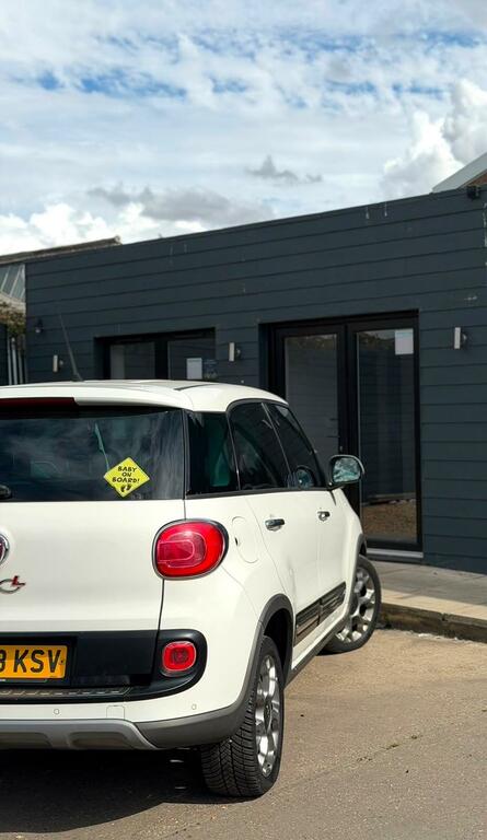 Fiat 500L Trekking White #5