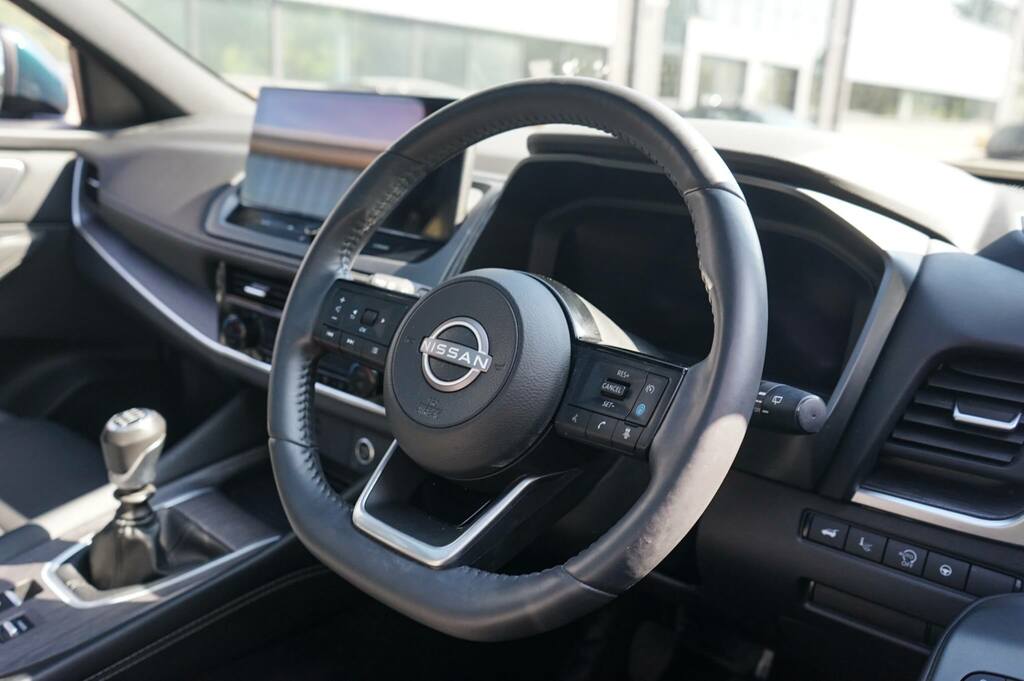 Nissan Qashqai 1.3 Dig-t Mh Tekna OX74JUE Green #6