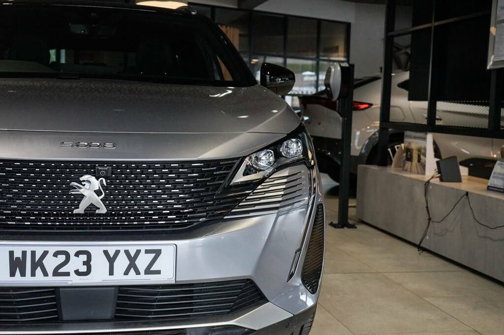 Peugeot 5008 1.5 Bluehdi Gt Eat8 Grey #5