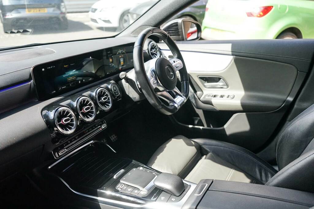 Mercedes-Benz CLA Class Cla 35 Premium 4Matic Tip Blue #2