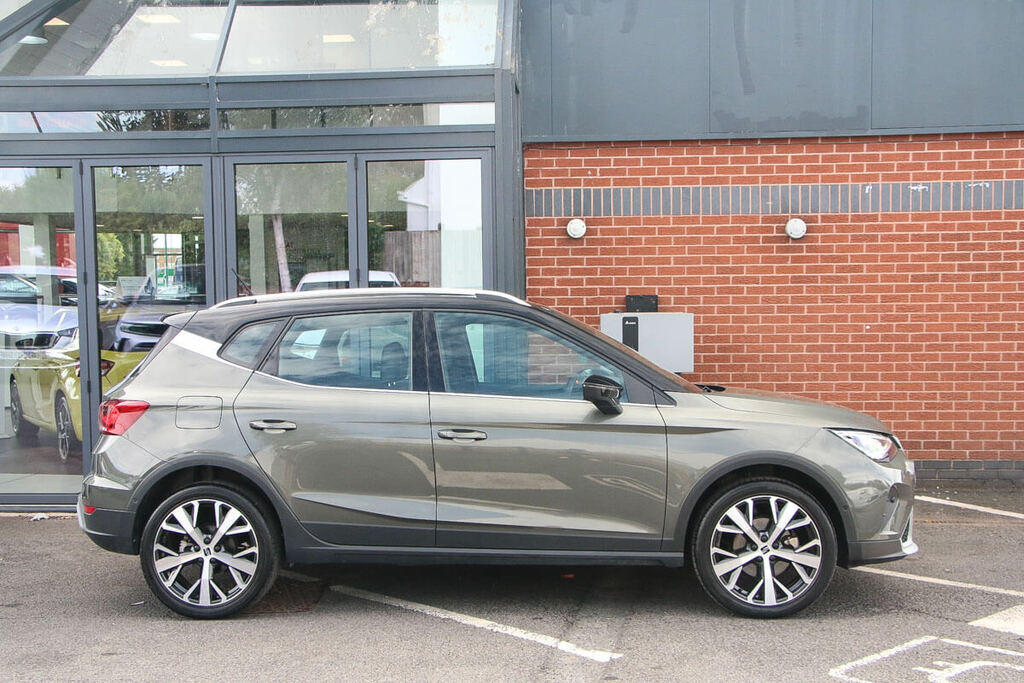 Seat Arona 1.0 Tsi 110 Xperience Lux Dsg Green #4