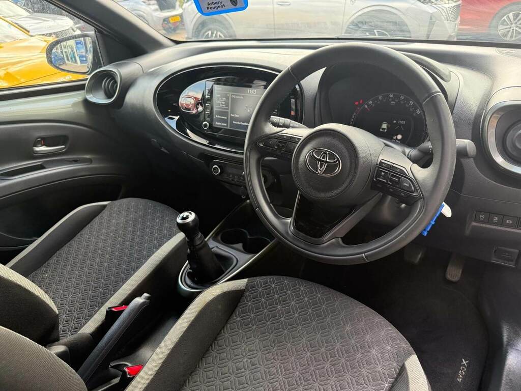 Toyota Aygo X 1.0 Vvt-i Edge Green #5