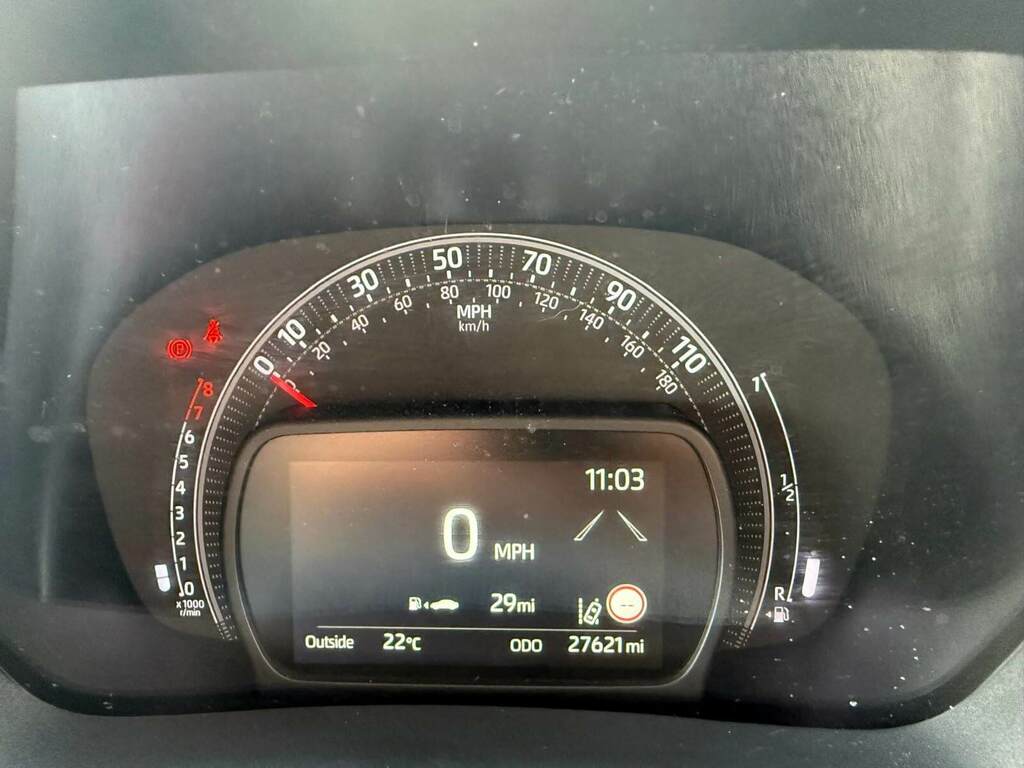 Toyota Aygo X 1.0 Vvt-i Edge Green #2