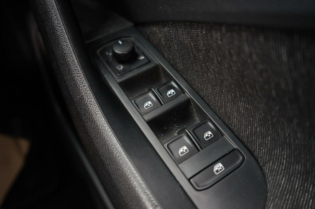 Skoda Kamiq Suv Black #33