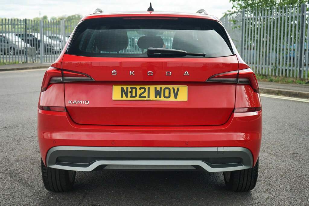 Skoda Kamiq Suv Black #8