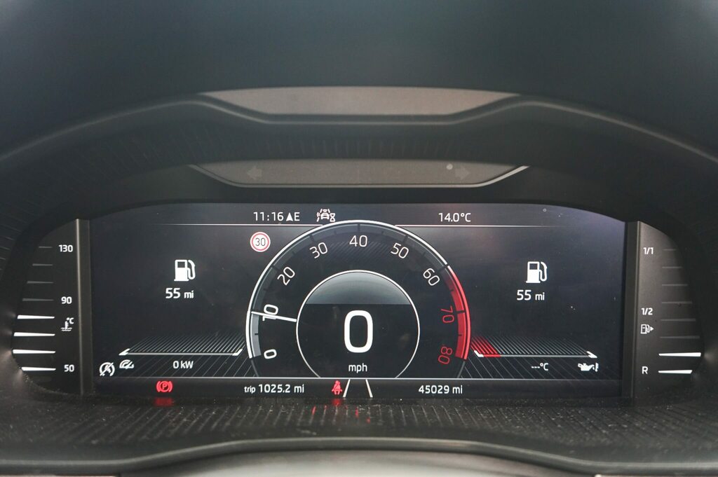 Skoda Kamiq Suv Black #21