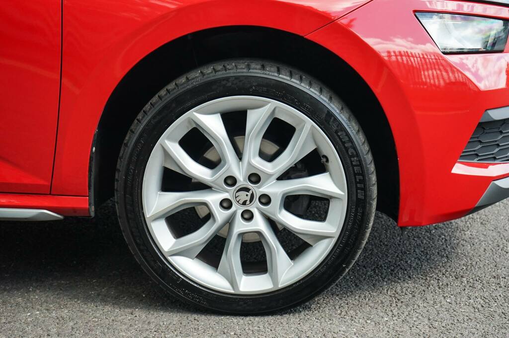 Skoda Kamiq 1.0 Tsi Se L Red #5