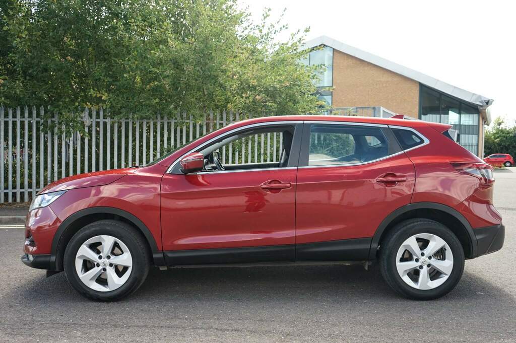 Nissan Qashqai 1.3 Dig-t 160 157 Acenta Premium Dct LM21NPN Red #4