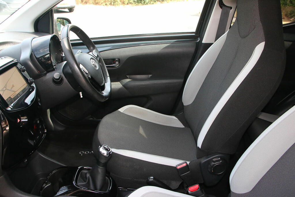 Toyota Aygo Red #29