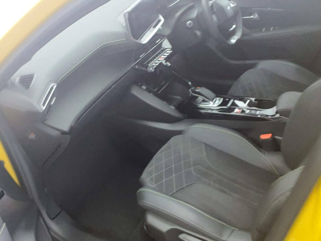 Peugeot e-208 100Kw Gt 50Kwh White #10
