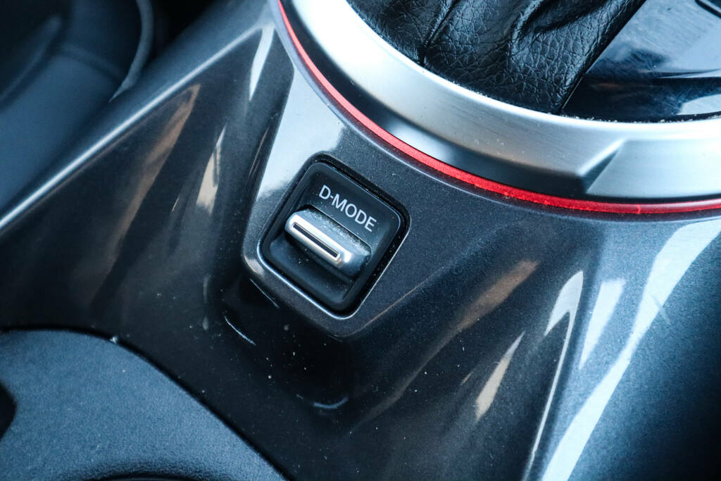 Nissan Juke 1.0 Dig-t 114 N-connecta Red #33
