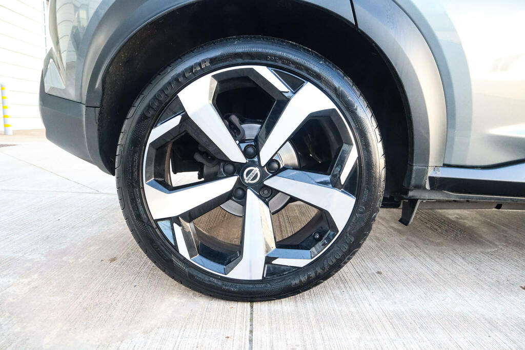 Nissan Juke 1.0 Dig-t 114 N-connecta Red #5