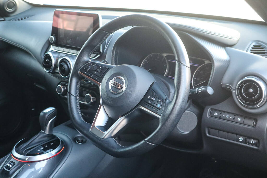 Nissan Juke 1.0 Dig-t 114 N-connecta Red #43