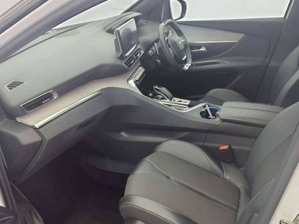 Peugeot 3008 Gt White #9