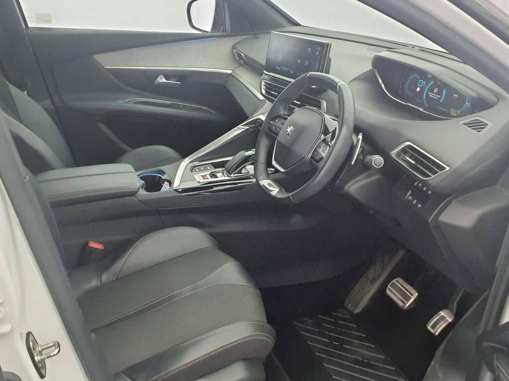 Peugeot 3008 Gt White #10