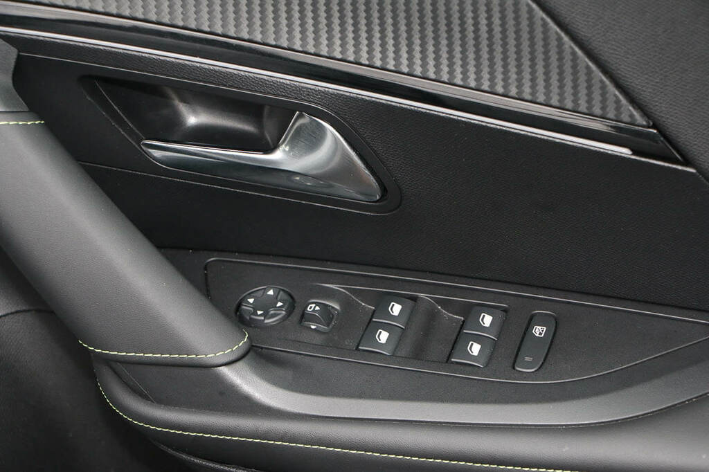 Peugeot 2008 1.2 Puretech Mhev Gt Suv Hybrid E-dsc E #21