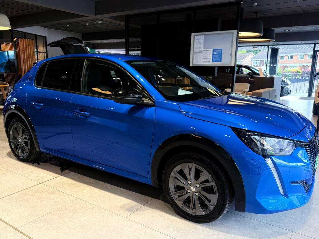 Peugeot e-208 100Kw Allure Premium 50Kwh Blue #5