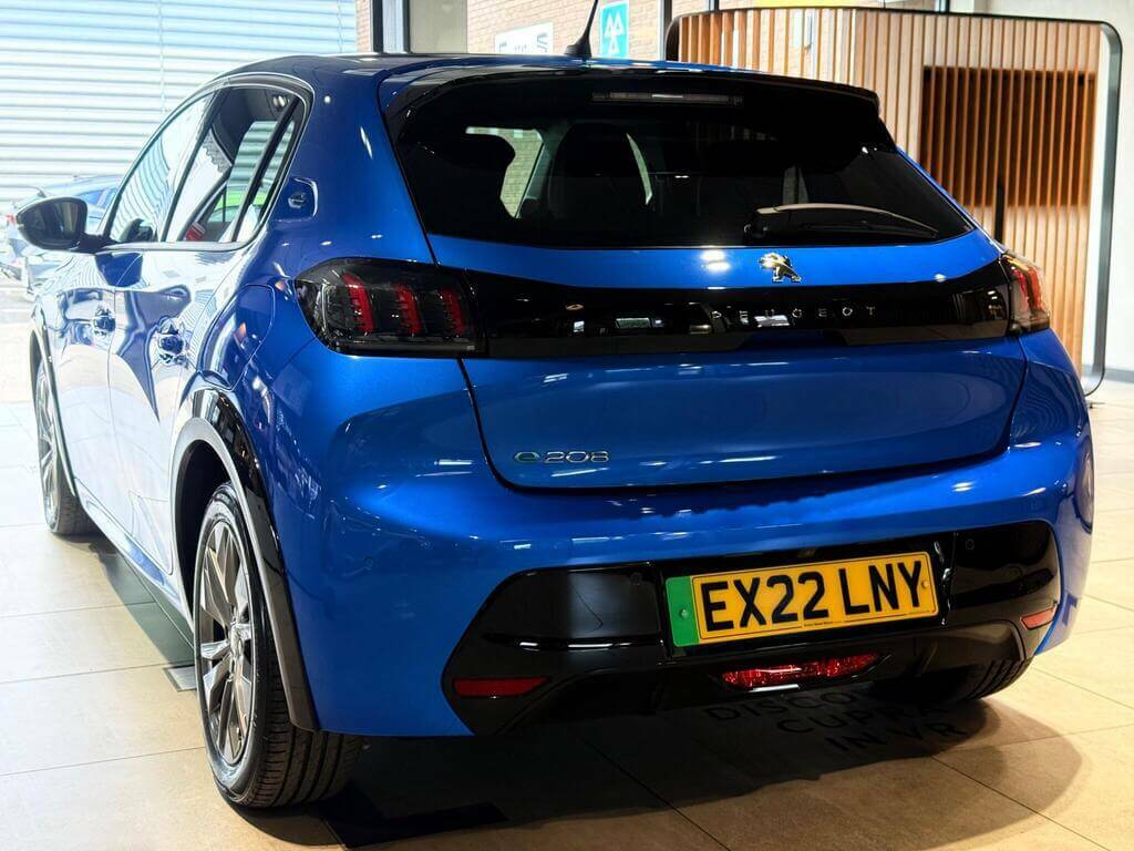 Peugeot e-208 100Kw Allure Premium 50Kwh Blue #2