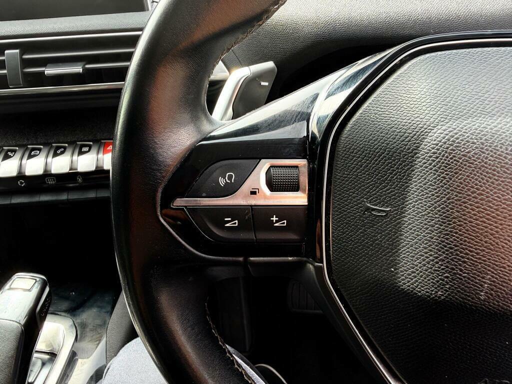 Peugeot 5008 1.2 5008 Gt Line Puretech Ss White #30