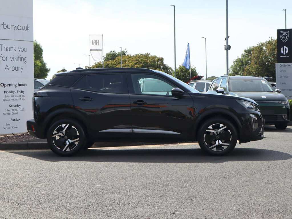 Peugeot 2008 1.2 Puretech 130 Allure Black #4