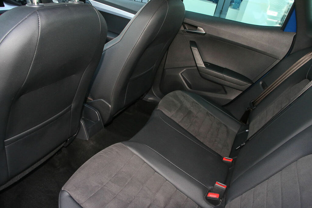 Seat Arona 1.0 Tsi Fr Sport Suv Dsg Black #28