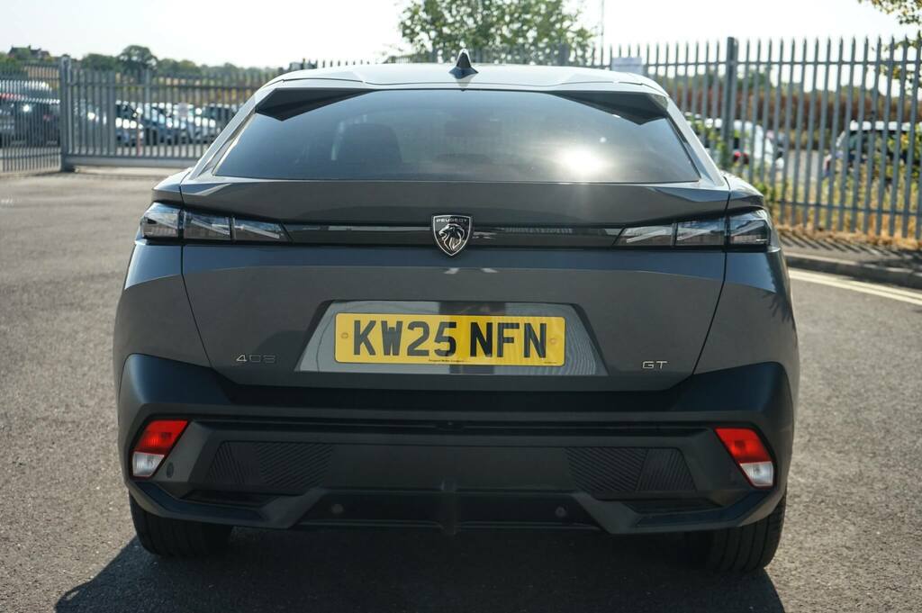 Peugeot 408 1.2 Hybrid 136 Gt E-dsc6 Grey #4