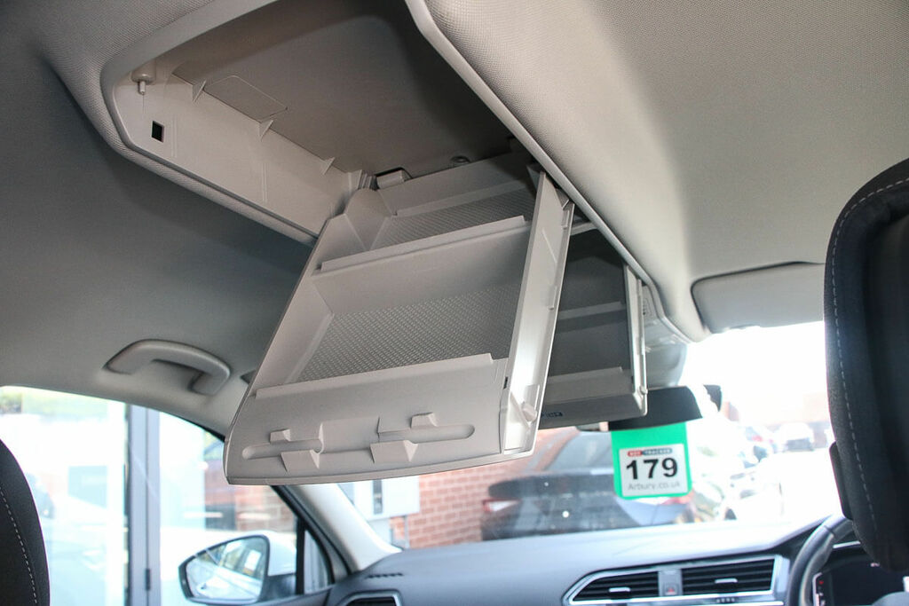 Volkswagen Tiguan Allspace 1.5 Tsi Life Dsg White #6