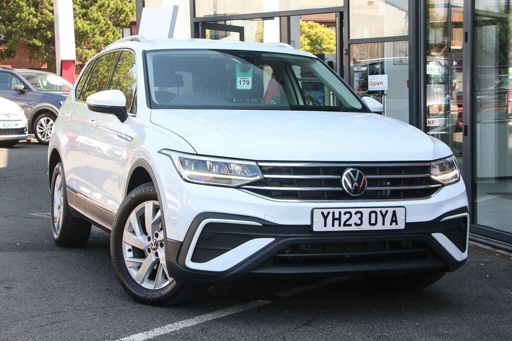 Volkswagen Tiguan Allspace 1.5 Tsi Life Dsg White