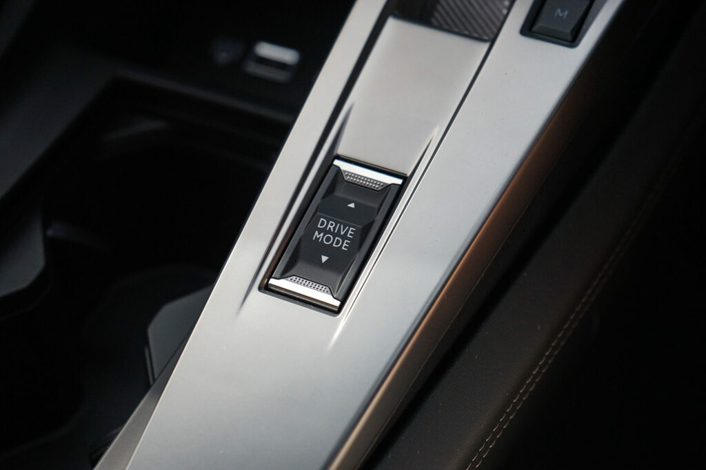 Peugeot 408 1.2 Hybrid Gt Fastback Hybrid E-dsc6 Eu Grey #39