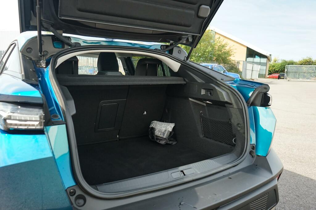 Peugeot 408 1.2 Hybrid Gt Fastback Hybrid E-dsc6 Eu Grey #17
