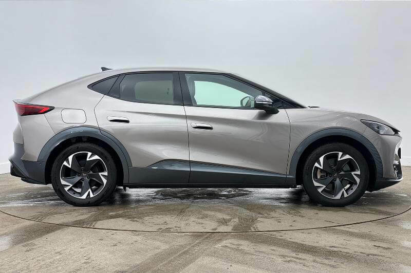 Cupra Tavascan 210Kw V1 77Kwh Beige #4