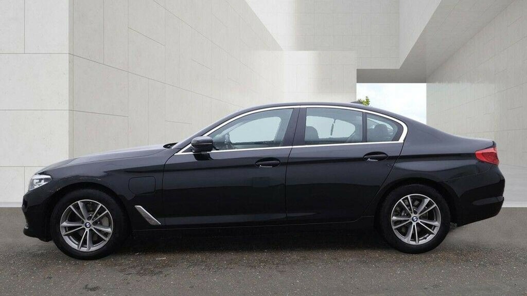 BMW 5 Series 530D Xdrive M Sport White #11
