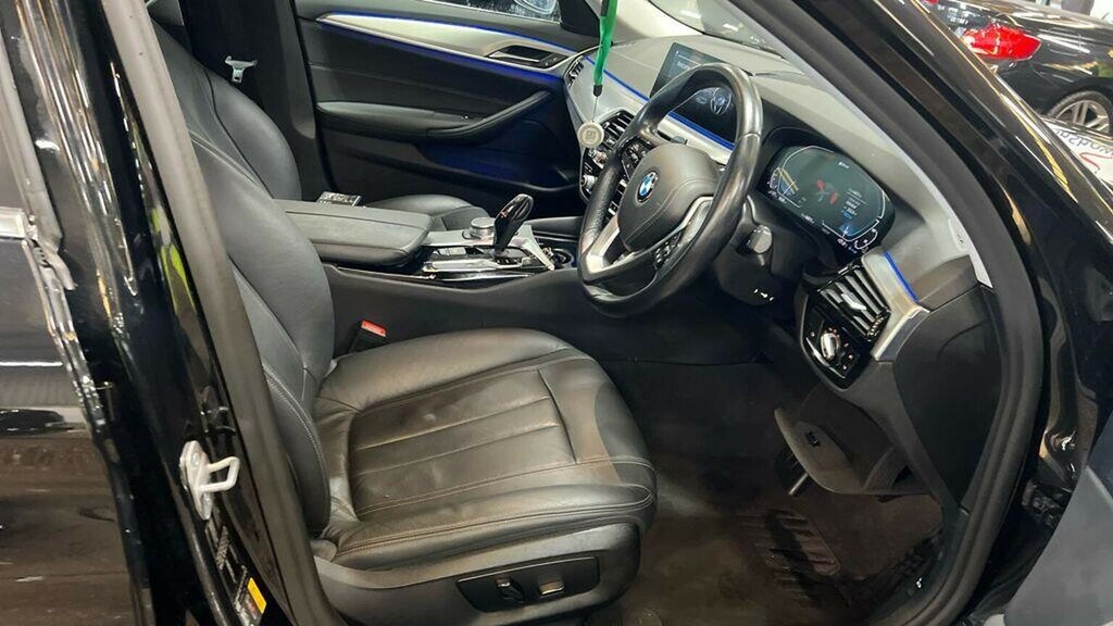 BMW 5 Series 530D Xdrive M Sport White #14