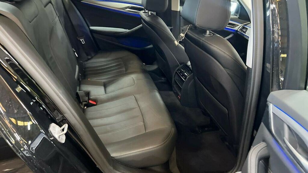 BMW 5 Series 530D Xdrive M Sport White #13