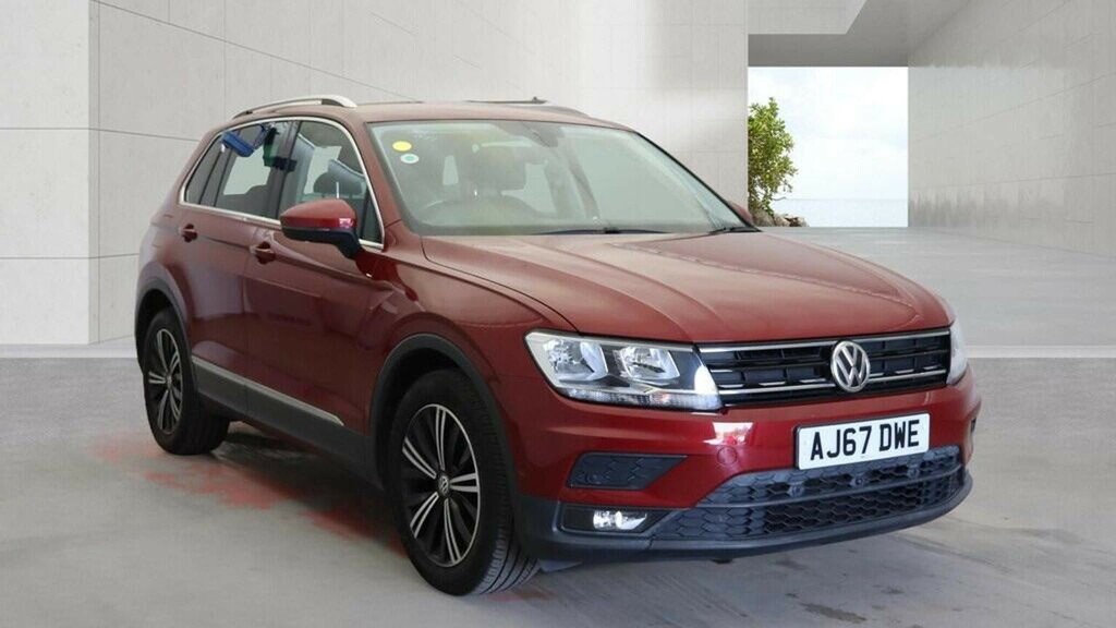 Volkswagen Tiguan 1.4 Tsi Se Euro 6 Ss Red