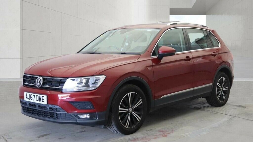 Volkswagen Tiguan 1.4 Tsi Se Euro 6 Ss Red #2