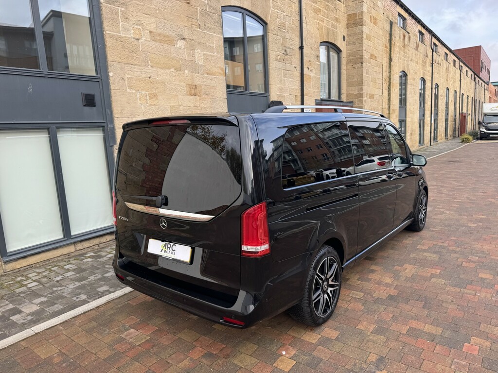 Mercedes-Benz V Class V220 D Amg Line 9G-tronic Long Black #18