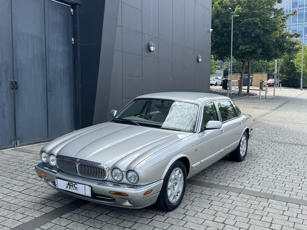 Jaguar XJ 1998 Silver