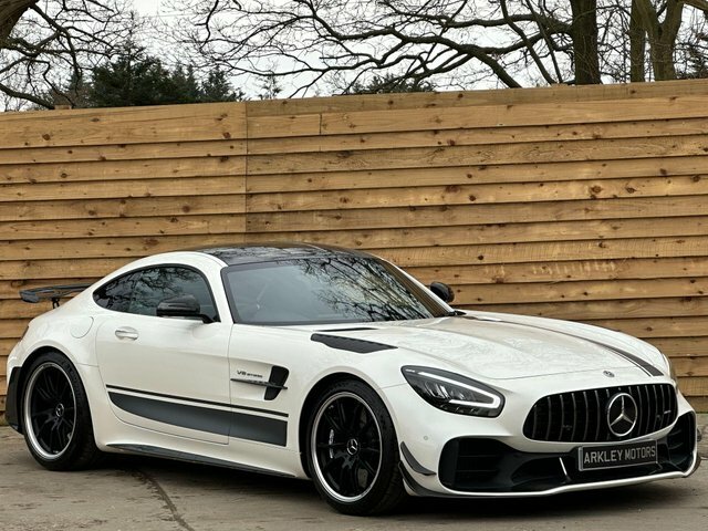 Mercedes-Benz AMG GT V8 Biturbo R Pro White