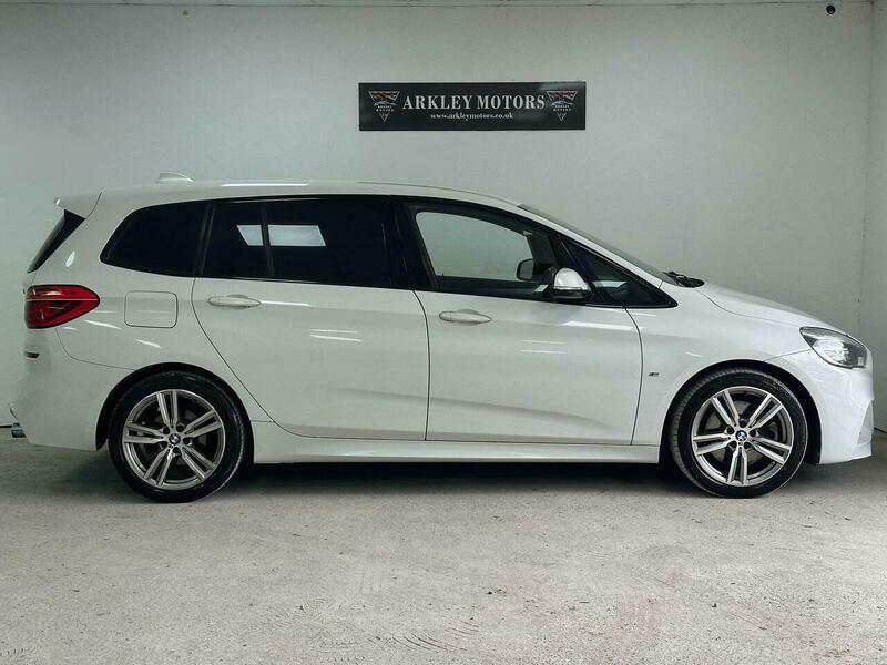 BMW 2 Series 2.0 220I M Sport White #6