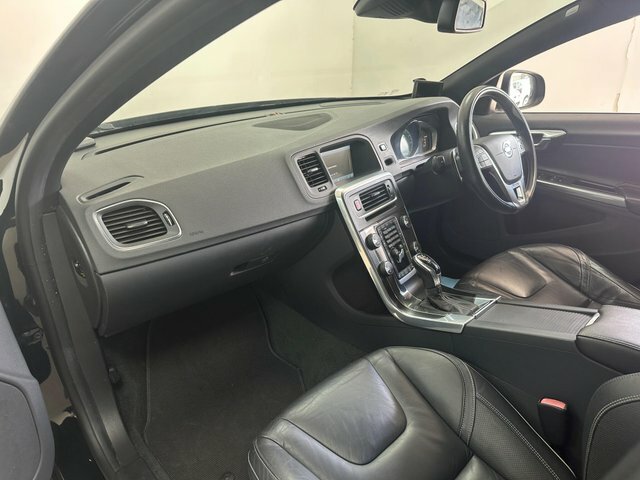 Volvo V60 Volvo Sportswagon D3 136 Se Lux Nav Blue #26