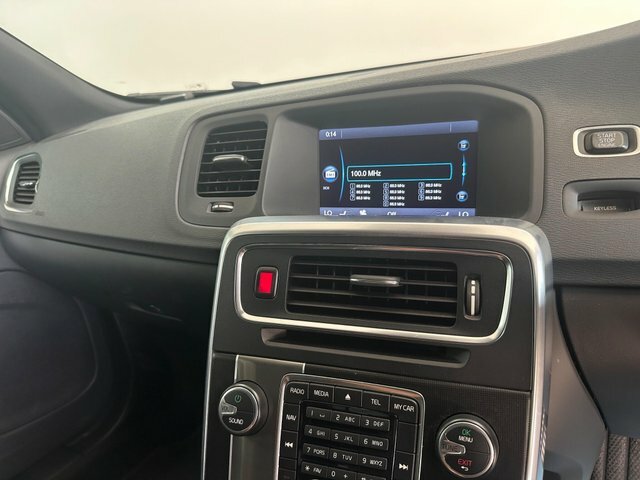 Volvo V60 Volvo Sportswagon D3 136 Se Lux Nav Blue #21
