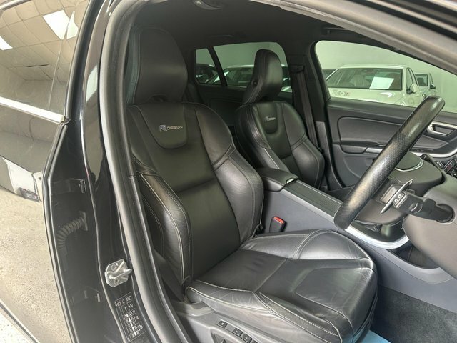 Volvo V60 Volvo Sportswagon D3 136 Se Lux Nav Blue #28