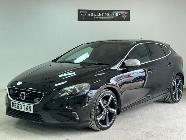 Volvo V40 T5 R-design Lux Nav Black #2