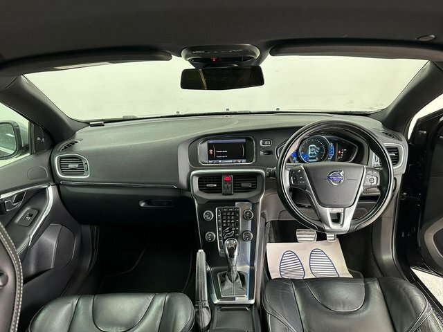 Volvo V40 T5 R-design Lux Nav Black #4