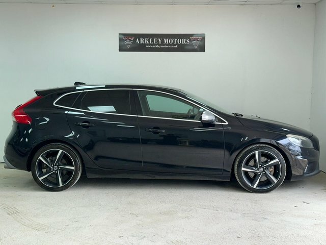 Volvo V40 T5 R-design Lux Nav Black #6