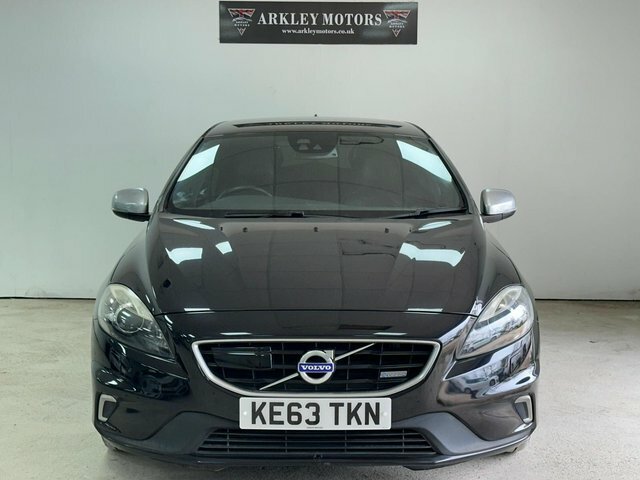 Volvo V40 T5 R-design Lux Nav Black #3