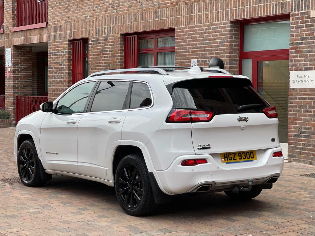 Jeep Cherokee Overland White #6